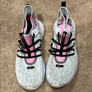 Nike Women's White and Pink Sneakers